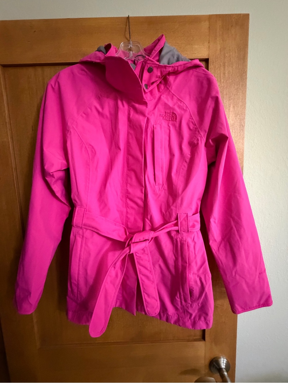 The North Face HyVent Pink Hooded Rain Jacket Belted Women’s Waterproof Coat (M)